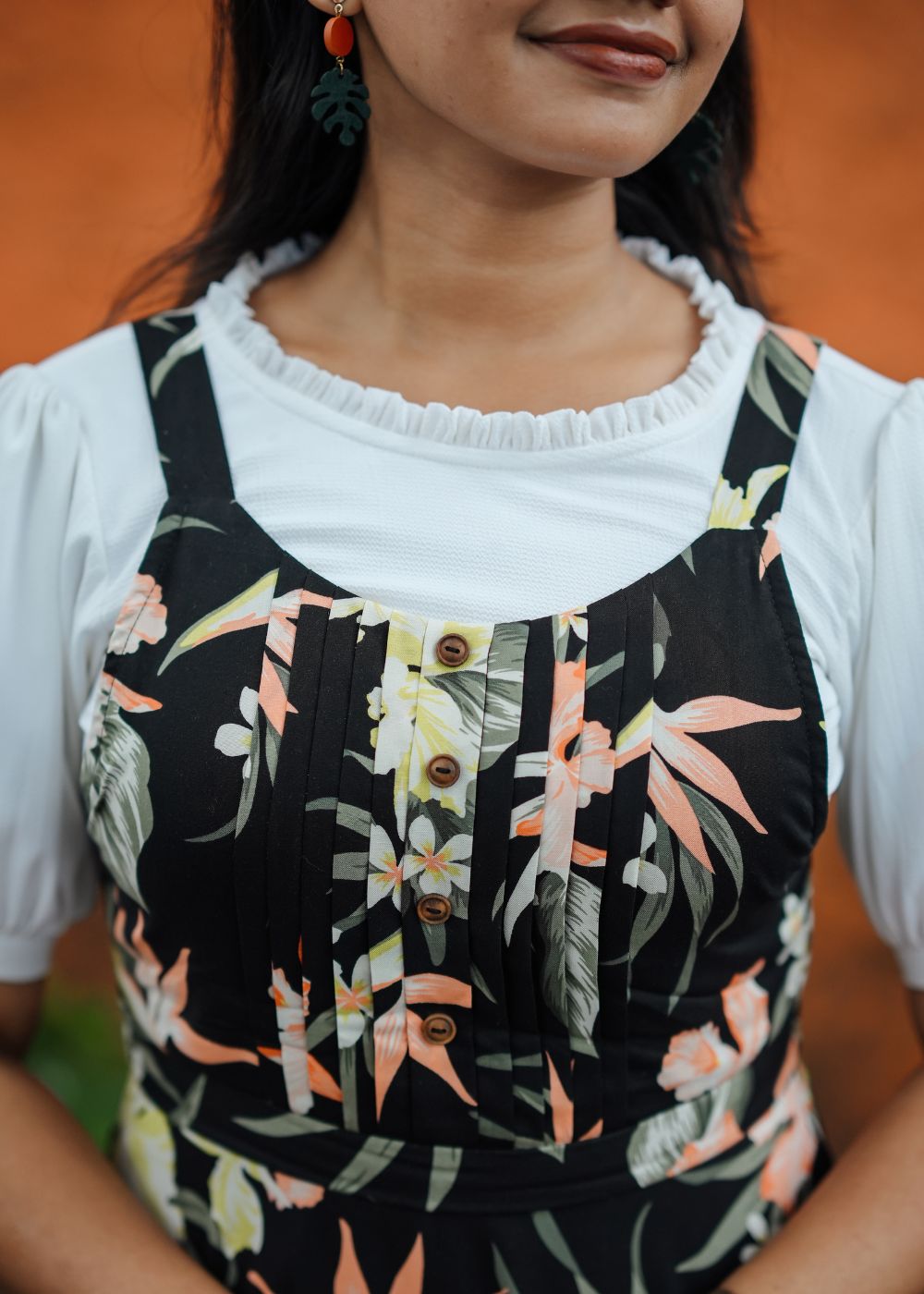 Ivory Noir Floral Fusion