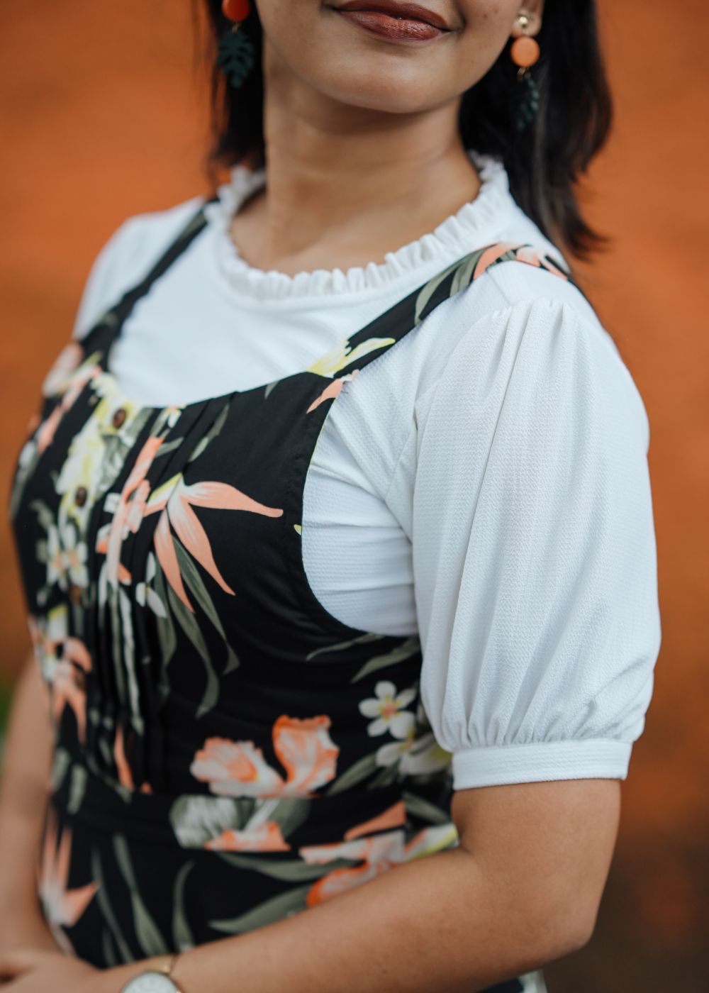 Ivory Noir Floral Fusion