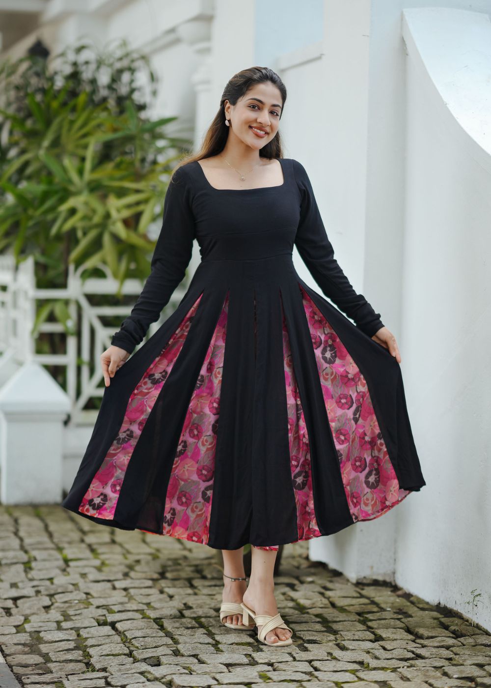 Black Petaline