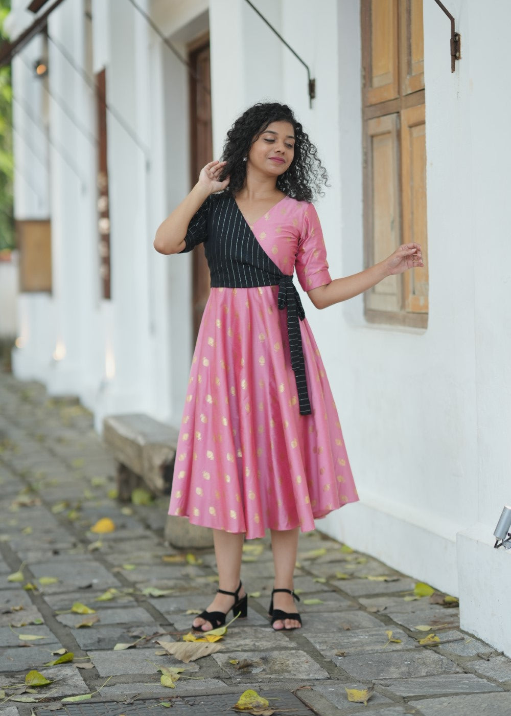 Women's pink & black dress