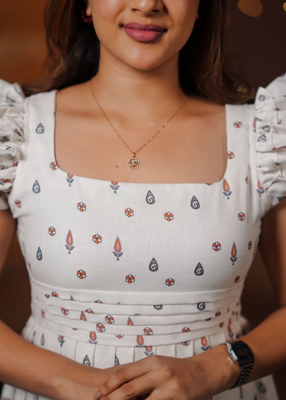 Linen Lotus Light