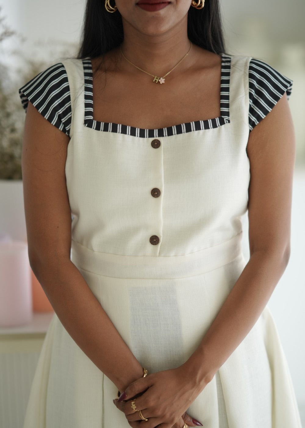Linen Elara