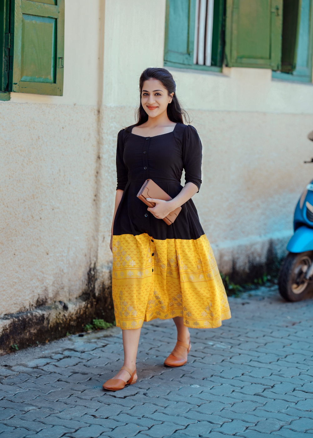 Buy SCAKHI Black Silk Floral Print Ethnic Dress for Women's Online @ Tata  CLiQ